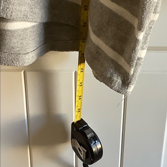 Women’s Striped V-Neck Sweater - Picture 3 of 5